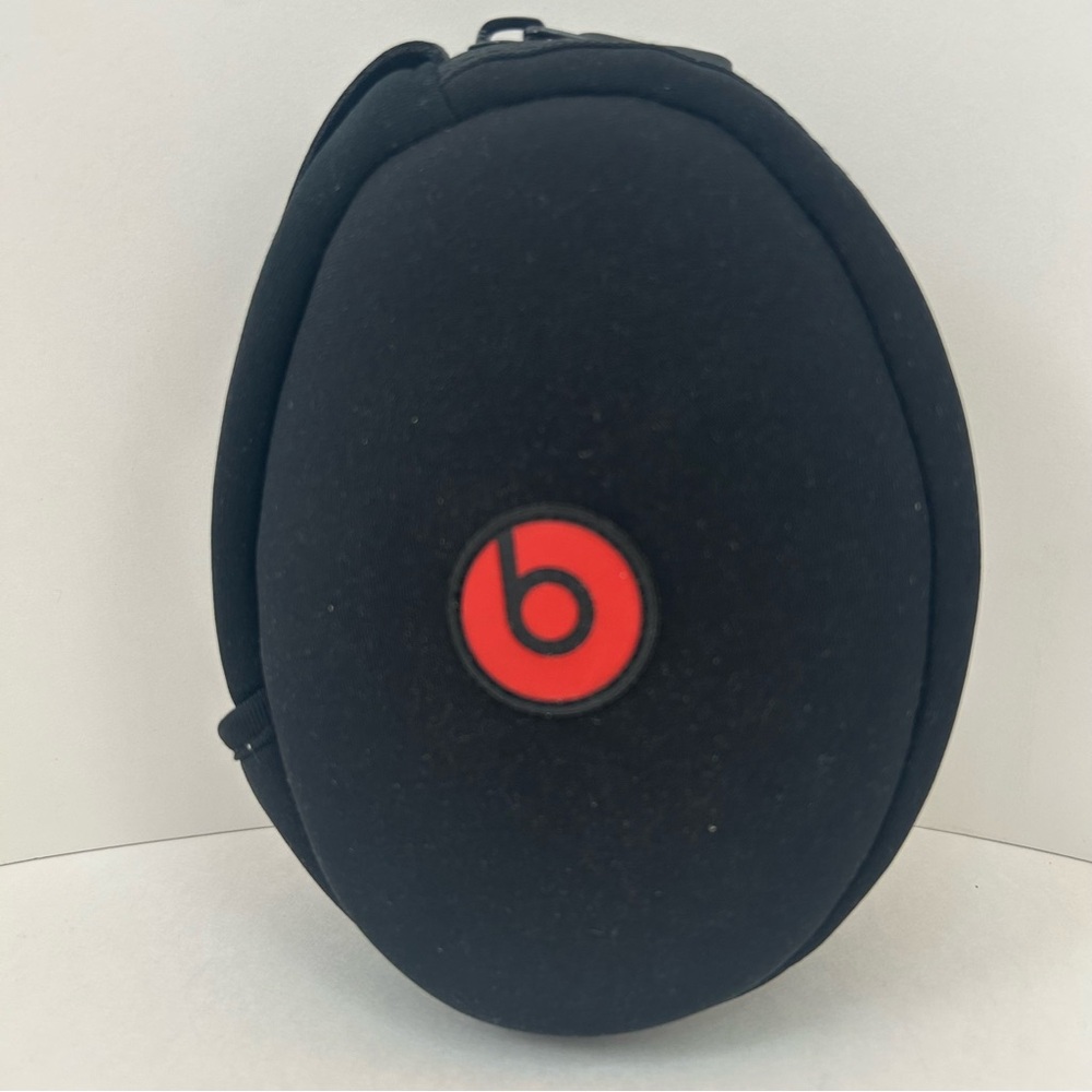 Beats By Dre Soft Zippered Black Case